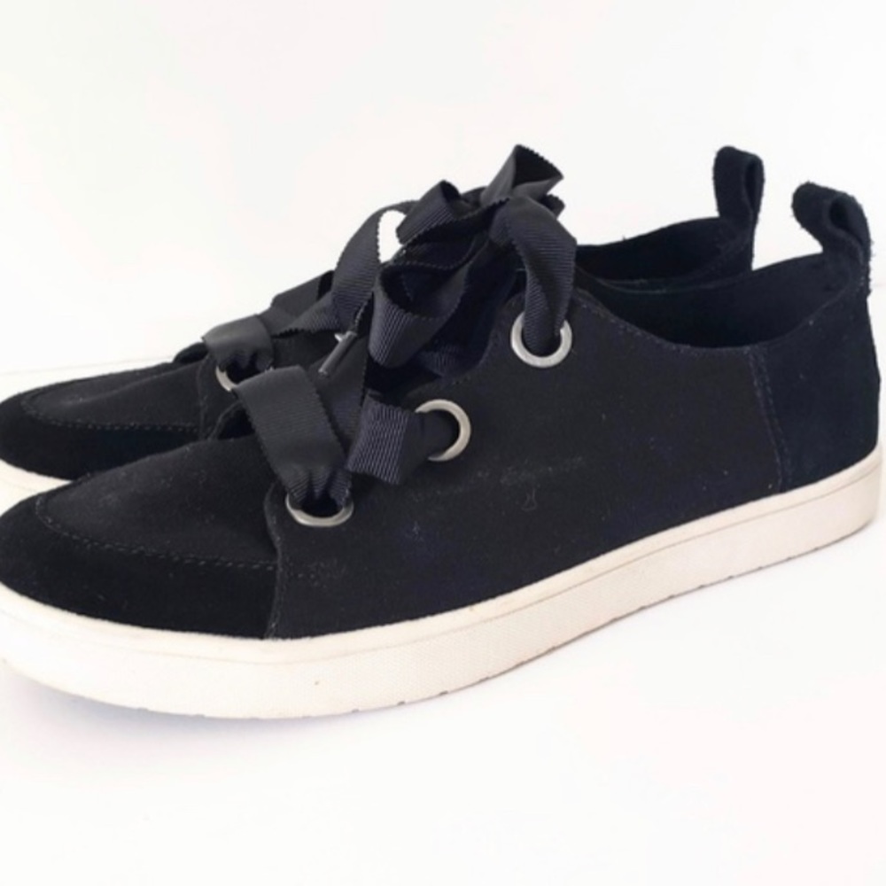 KOOLABURRA: Penney Ribbon Lace Sneakers